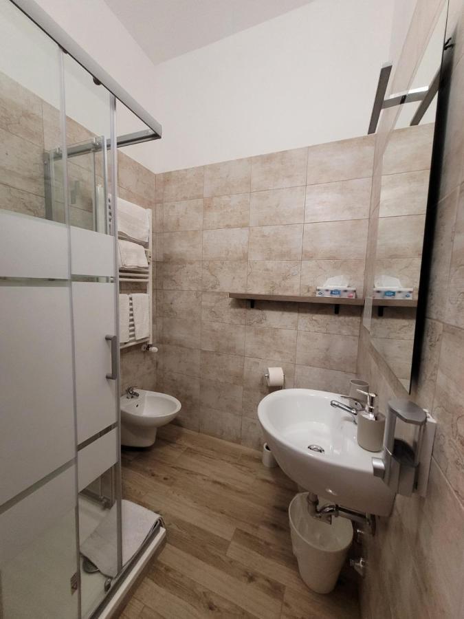 Tiber Rooms Testaccio Рим Екстер'єр фото