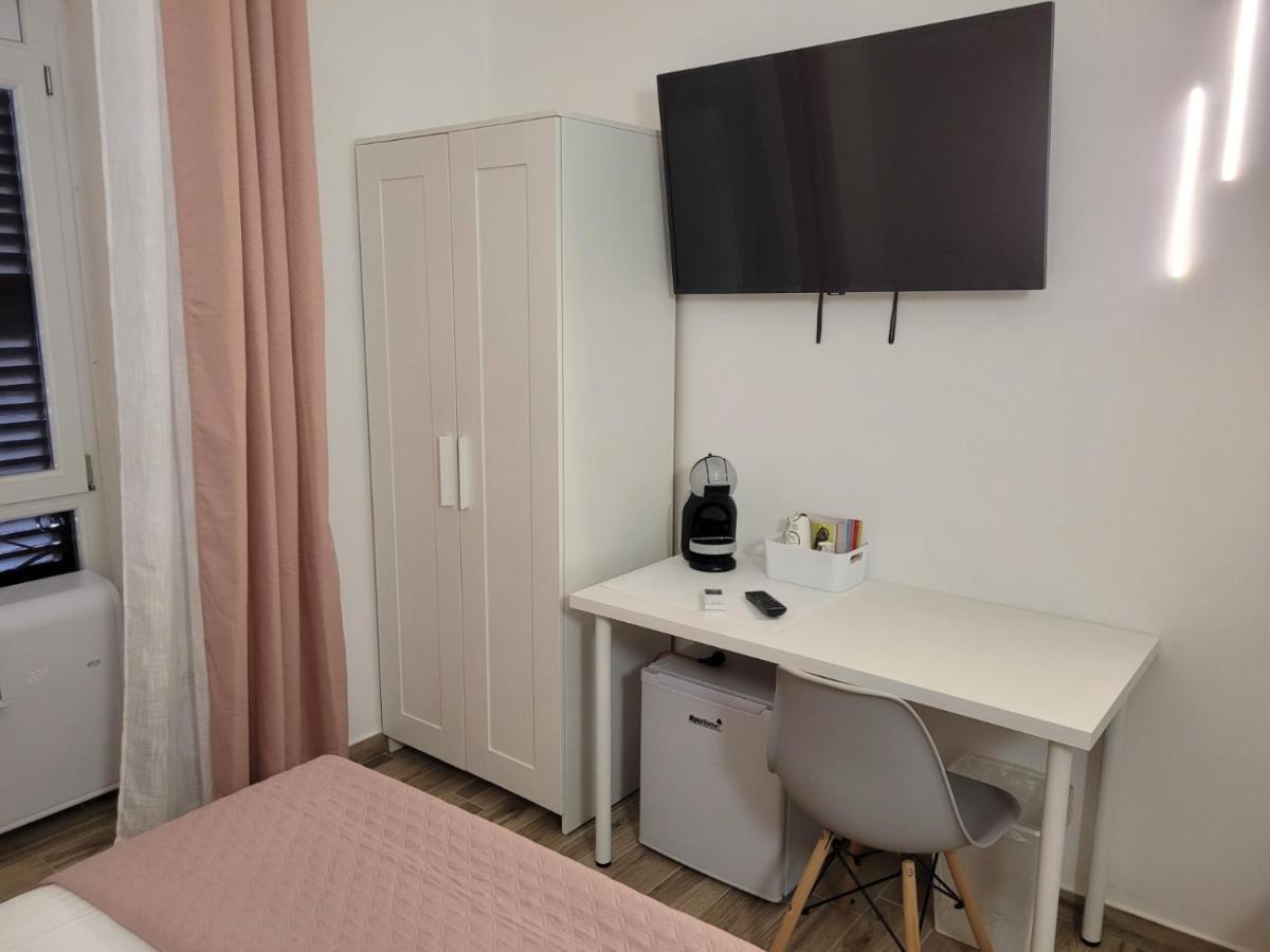 Tiber Rooms Testaccio Рим Екстер'єр фото