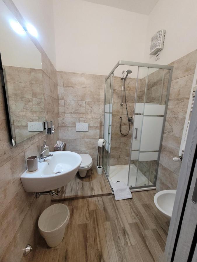 Tiber Rooms Testaccio Рим Екстер'єр фото