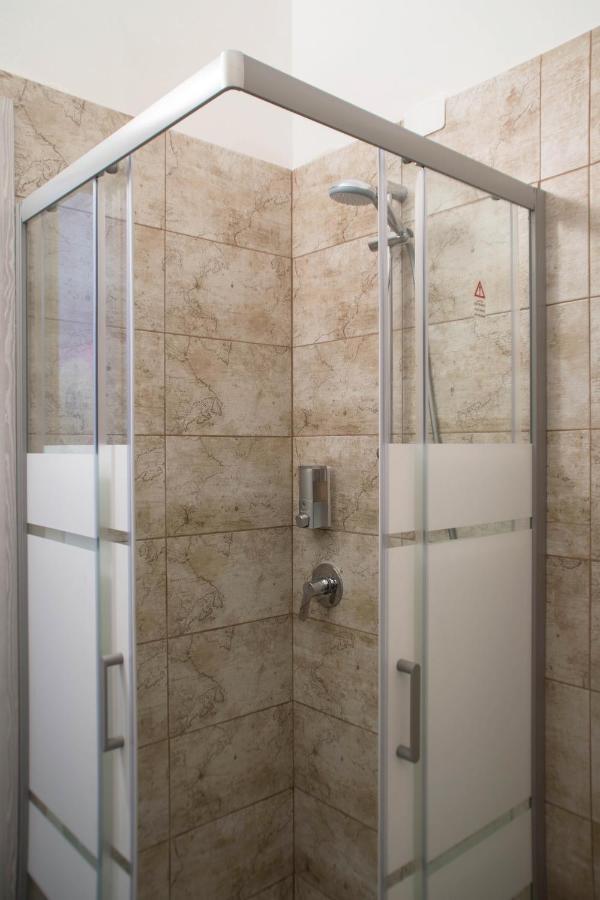 Tiber Rooms Testaccio Рим Екстер'єр фото