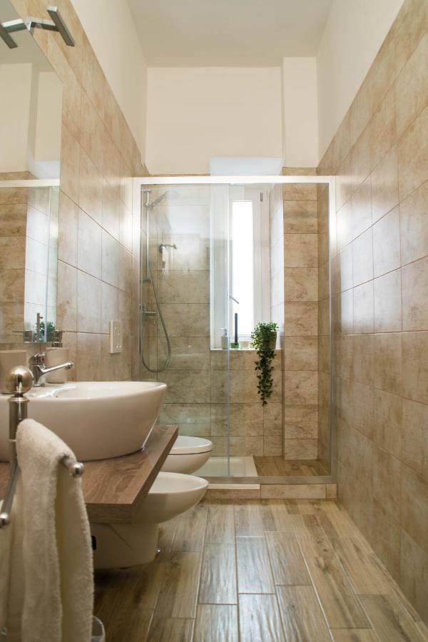 Tiber Rooms Testaccio Рим Екстер'єр фото
